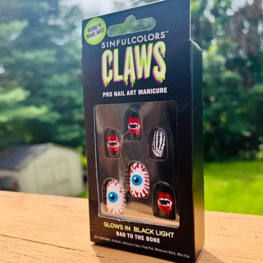 SinfulColors Claws Bad to the Bone Press On Nails Medium Oval NWT